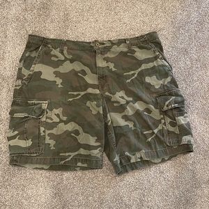Faded Glory Camo Cargo Shorts Men’s 44
